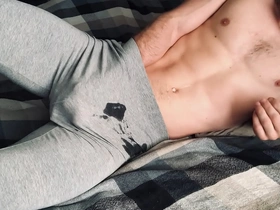 I masturbate and cum in gray leggings after training! male orgasm! russian home video of a straight man!