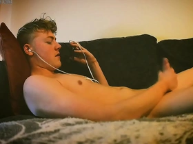 British guy talks dirty to girl on the phone while wanking